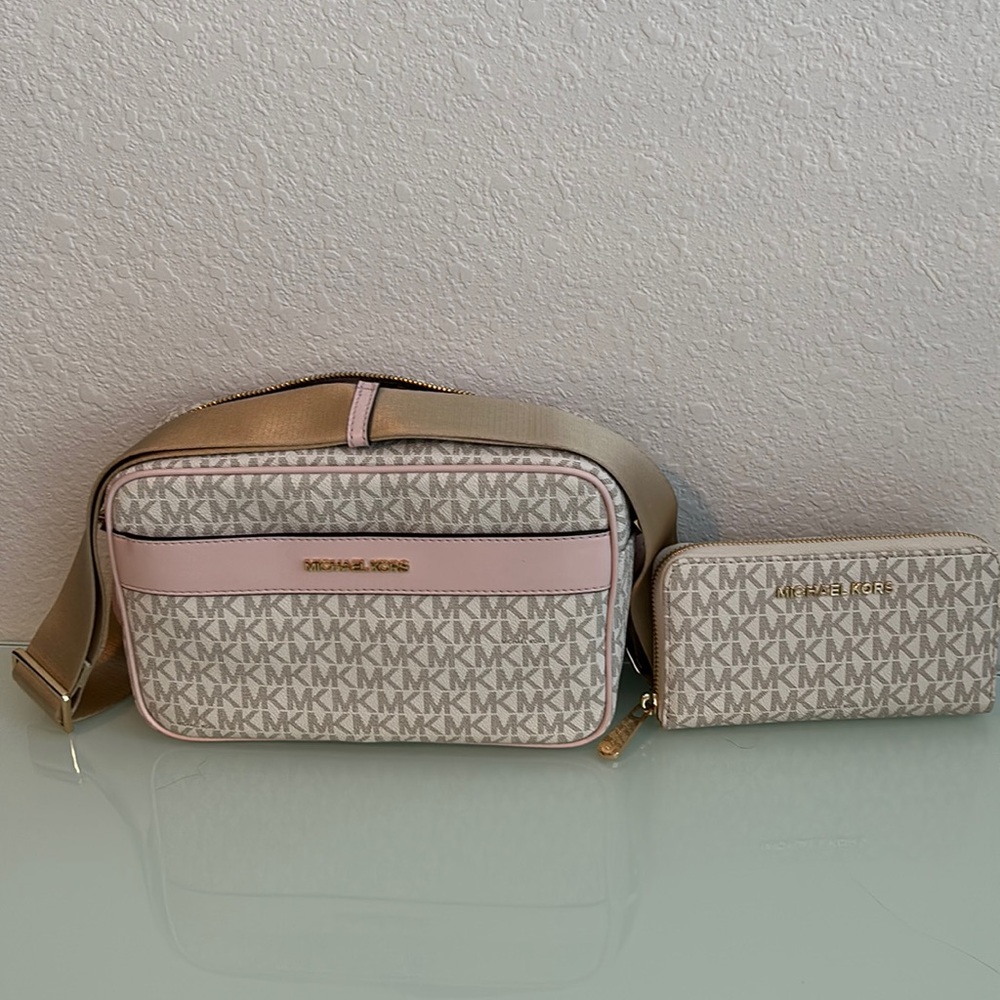 Michael Kors Crossbody Purse with matching Wallet.